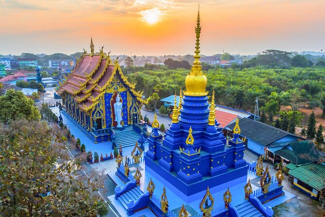Chiang Rai White Temple, Blue Temple and more from Chiang Mai - Price and what you really get for $39