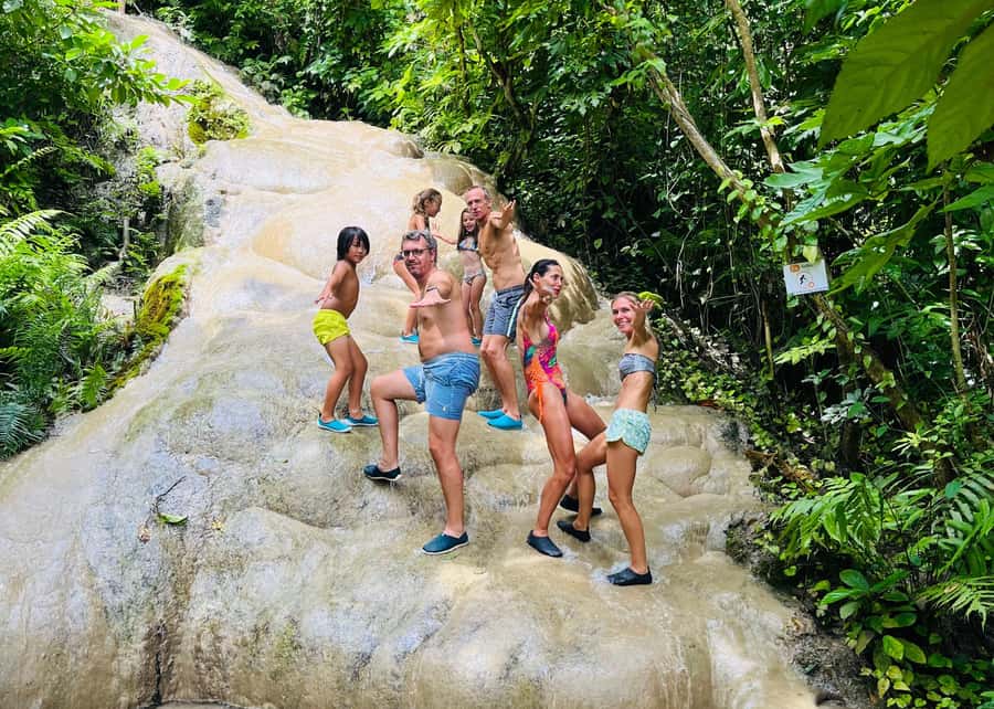 Chiangmai : A Bamboo Raft Safari , Sticky waterfalls, - What to bring and what to leave at home