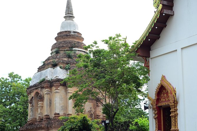 Chiangmai city tours - Shopping smart in craft workshops and souvenir stops