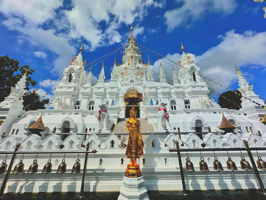 Chiangmai : Rainbow Cave , Unseen Canyon and Lanna temple - Price and value: $122 for a full private day that includes more than transport
