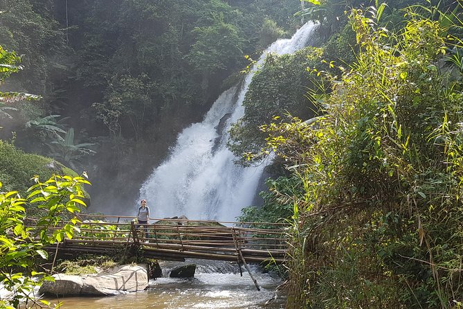 Doi inthanon National Park + 2Hour Fantastic Trekking with Lunch - Karen hill tribe village: coffee, weaving, and a 45-minute cultural stop