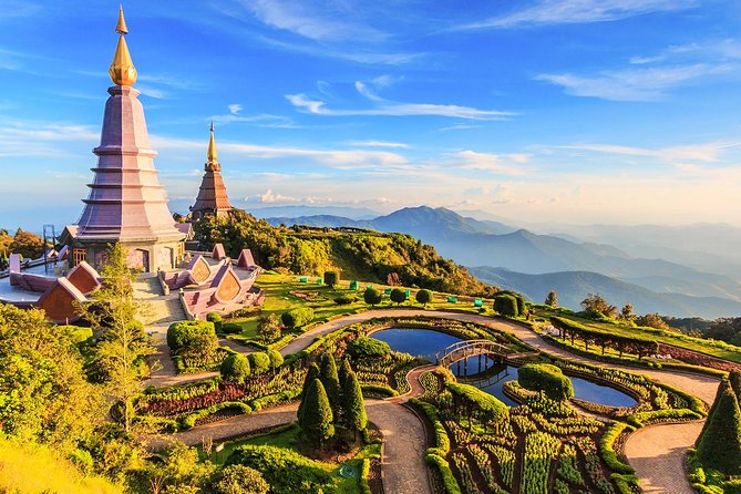 Doi Inthanon National Park with Nature Trail Trekking 1-Day Tour - King and Queen Chedis Pagodas: Gardens, Views, and a Photo Pause