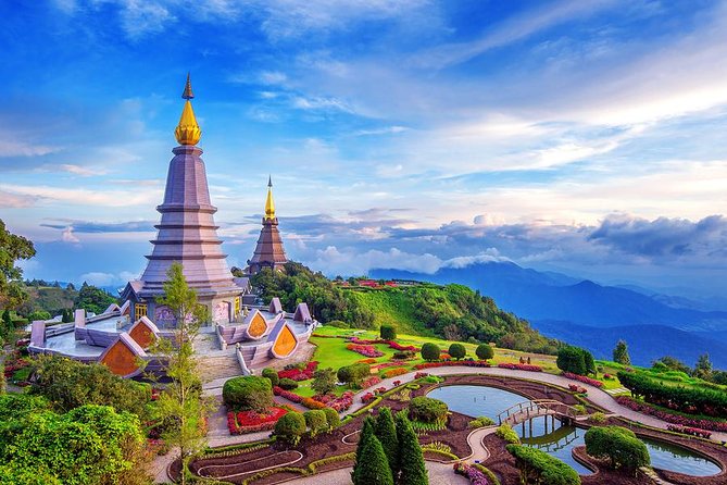 Doi Inthanon National Park with Nature Trail Trekking 1-Day Tour - Wachirathan Falls: Your Morning Waterfall Fix