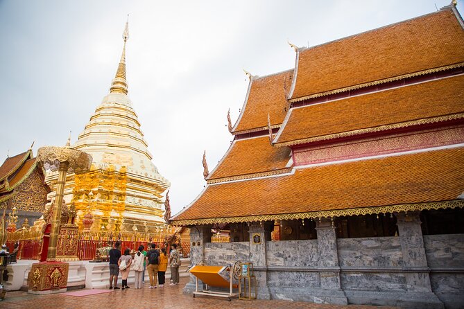Doi Suthep and Wat Pha Lat Sunrise Tour (Small Group Only) - Why a Doi Suthep sunrise start changes the whole day