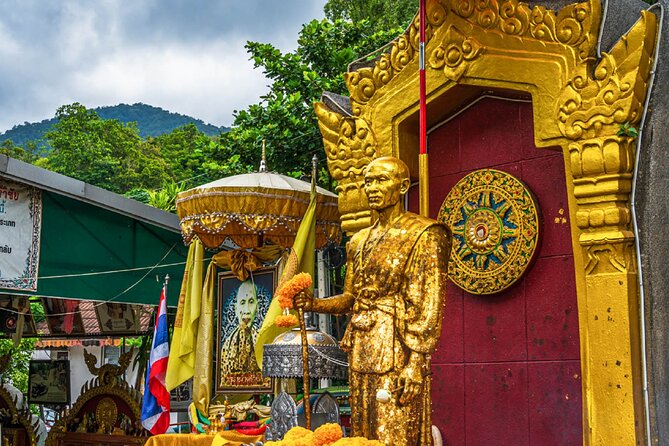 Doi Suthep and Wat Pha Lat Sunrise Tour (Small Group Only) - Wat Pha Lat: less-visited temple calm with jungle surroundings