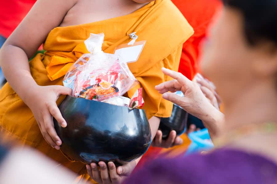 Early morning Doi Suthep with monk chanting and alms - FAQ