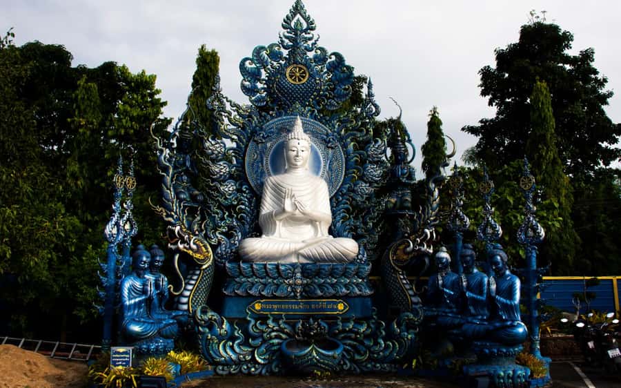 From Chiang Mai: Chiang Rai 2 Temples and Golden Triangle - Blue Temple: cobalt calm and detail you’ll want to look at twice