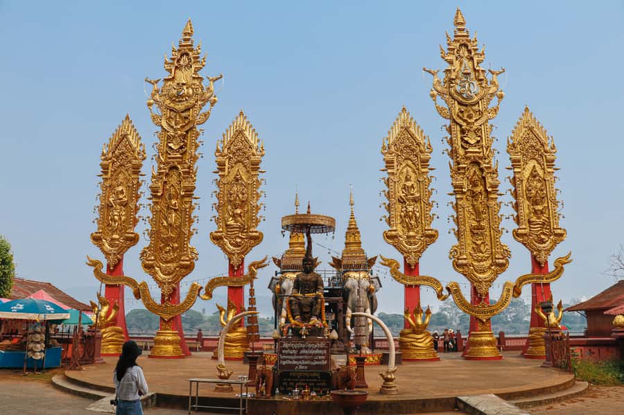 From Chiang Mai: Chiang Rai 2 Temples and Golden Triangle - The logistics that matter: early pickup, short time blocks, and comfort