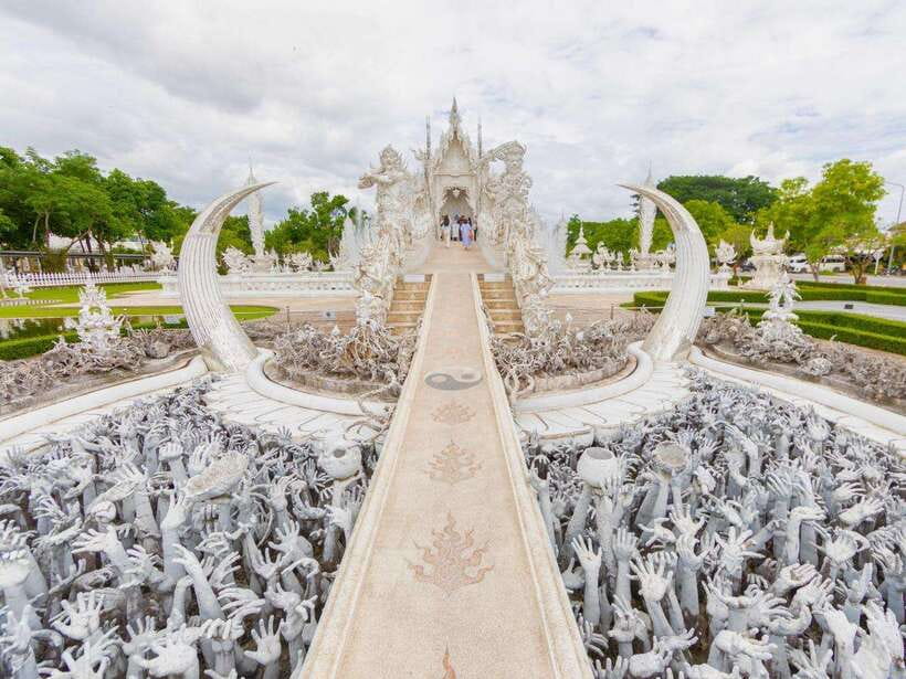 From Chiang Mai: Chiang Rai Famous Temples Guided Tour - Wat Rong Khun, the White Temple: Contemporary Faith You Can Read Visually