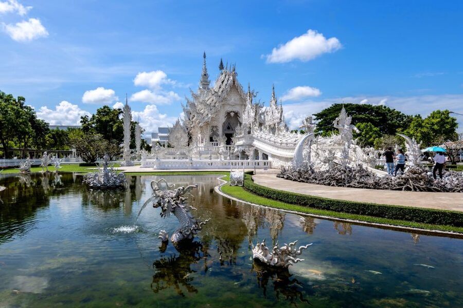 From Chiang Mai: Chiang Rai's Temples Exploration Day Trip - Comfort and packing that actually helps at Chiang Rai temples