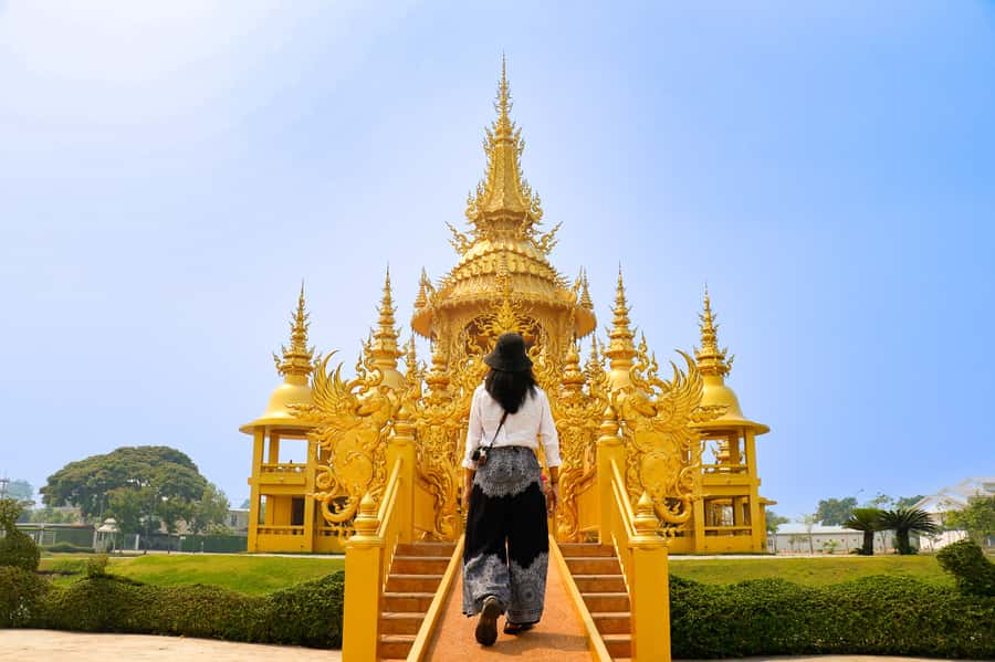 From Chiang Mai: Chiang Rai Temples Tour - Getting There in Comfort: Transport, Timing, and What to Expect