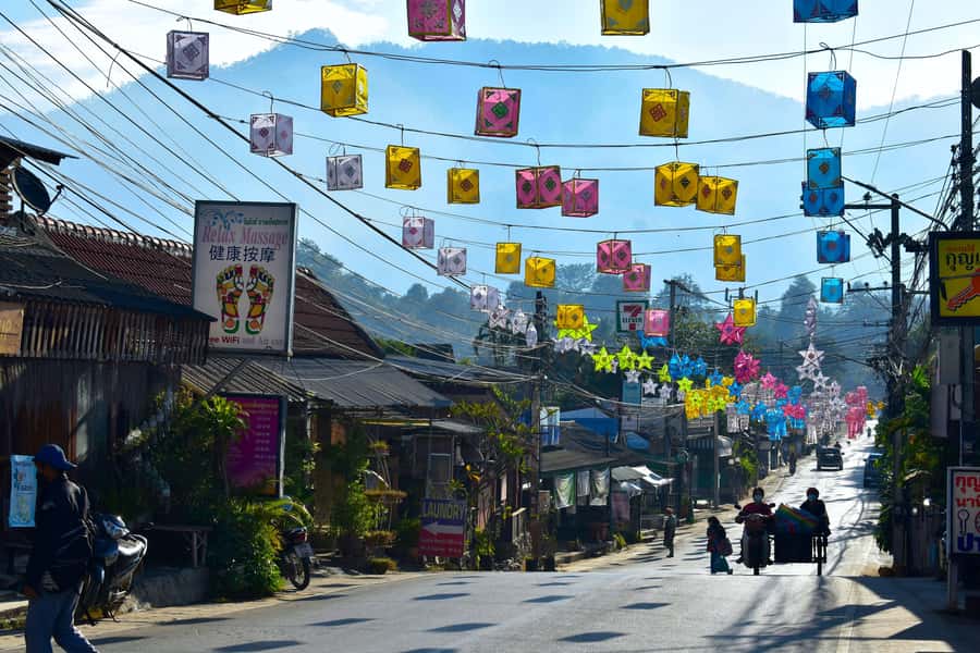 From Chiang Mai: Day Tour to Pai Highlights by Private Car - The 3.5-hour, 762-turn drive from Chiang Mai (and how to survive it)
