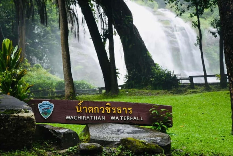From Chiang Mai: Doi Inthanon National Park Day Trip - Twin Pagodas with King and Queen views over the mountains