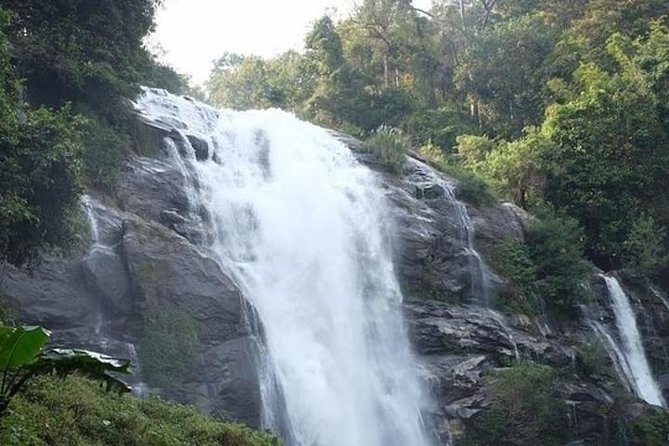 From Chiang Mai: Inthanon National Park 9-Hour Group Tour - Kew Mae Pan Nature Trail: A short 2.78 km walk with big payoff