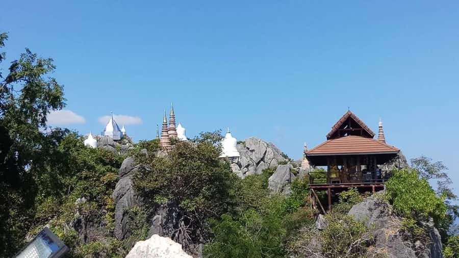 From Chiang Mai: Lampang Summit & Springs - The 540-meter hike, what moderate really means