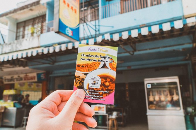 Go where the locals go, Eat what the locals eat! Food Tour with Local Foodies - Three Kings Monument to Kao Man Gai: Starting Smart in the Old City