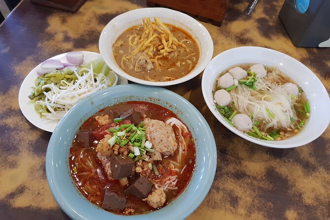 Go where the locals go, Eat what the locals eat! Food Tour with Local Foodies - Getting Around Chiang Mai: Private Driver, Less Traffic Time