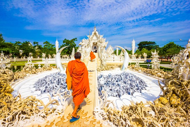 Golden Triangle & White Temple Private Tour from Chiang Mai - What to Expect From the Guide: Clear Explanations and Small Extras
