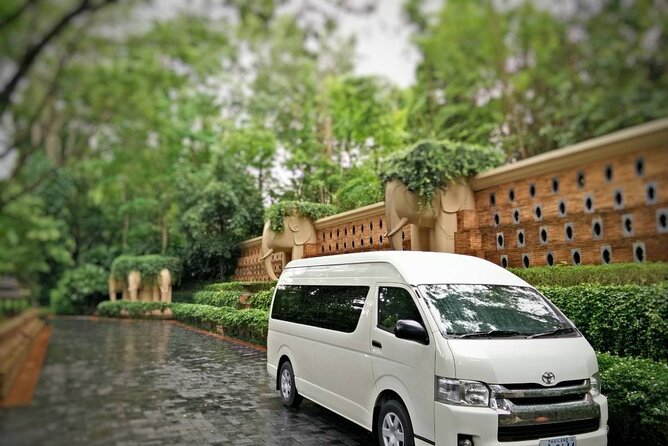 Half Day Car Hire with an English Speaking Driver in Chiang Mai - Should you book this half-day car hire with driver?