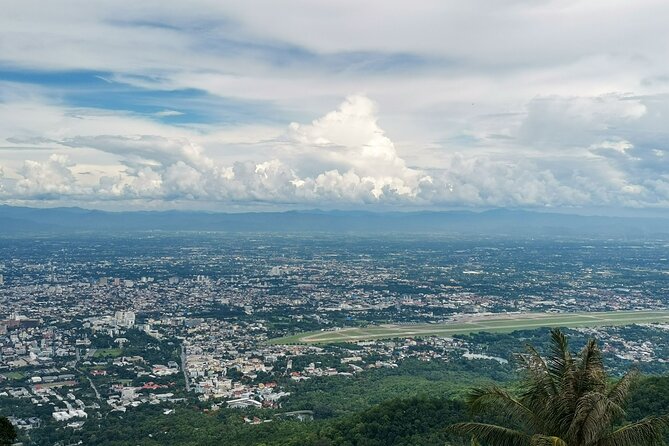 Half day Doi Suthep Temple and city temples (Private tour) - Pickup, transport, and how the tour stays efficient