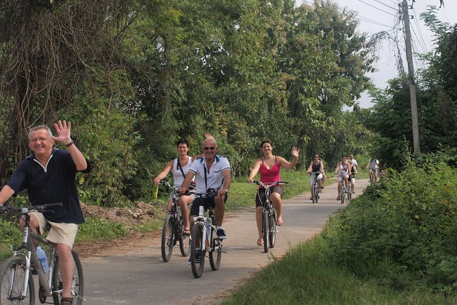 Half-Day Lanna Countryside Cycling Tour in Chiang Mai - Why the Lanna countryside ride feels like a real morning out