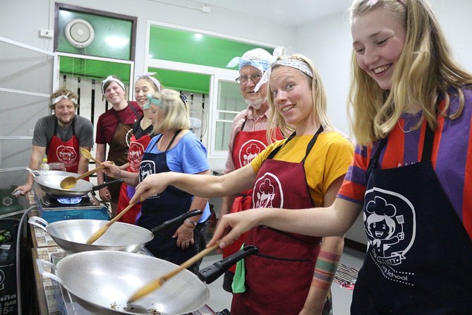 Half Day Morning Cooking Class with Market Tour in Chiang Mai - Who this half-day cooking class is best for