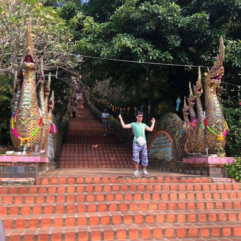 Half Day Morning Wat Pha Lat & Wat Phra That Doi Suthep Tour - Wat Phra That Doi Suthep: 306 Steps to a Golden Pagoda and Big Views