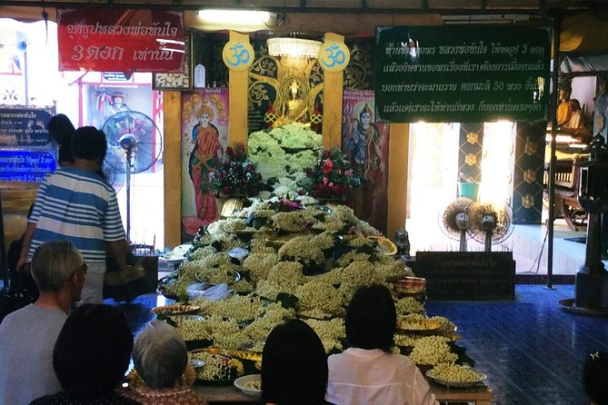 Half Day Phra That Doi Kham Temple and Royal Park Rajapruek (Private Tour) - Should you book this Chiang Mai half-day private tour?