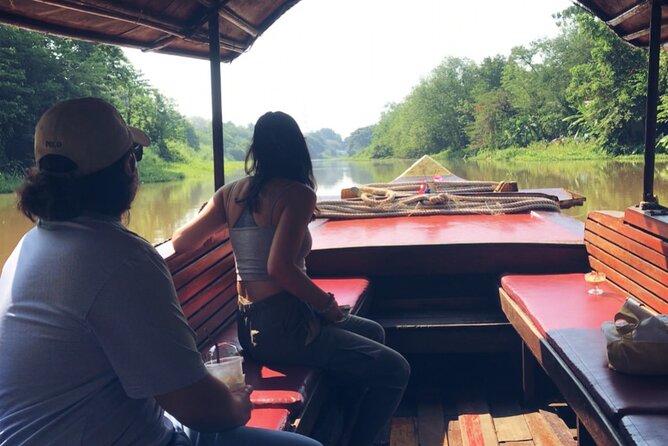 Half Day Private Chiang Mai Trishaw Ride and Mae Ping River Cruise - Kad Luang (Warorot Market) Flower Walk and Lotus Folding