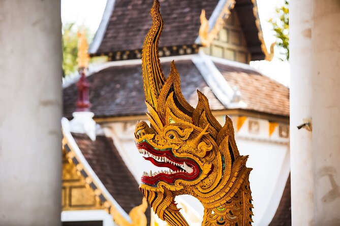 Half-Day Private Night Tour by Tuk Tuk in Chiang Mai City - Stop 2: Three Kings Monument, a quick Old Town orientation hit