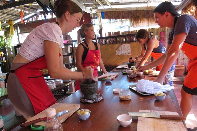 Half-Day Thai Cooking Class and Market Tour From Chiang Mai - Logistics That Can Make or Break Your Day