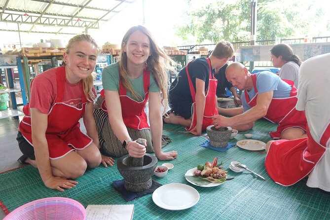 Half-Day Thai Cooking Class at Organic Farm in Chiang Mai - How the class actually works: choose your menu, cook in stations