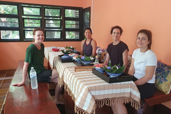Half-Day Yoga, Meditation, and Thai Cultural Immersion in Chiang Mai - Wat Phra That Doi Saket and the nearby local market
