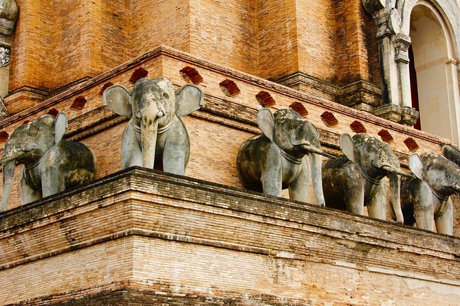 Iconic Half-Day Landmarks & Temples of Chiang Mai - Wat Phra Singh: the Lion Lord temple and a 1,500-year-old Buddha image