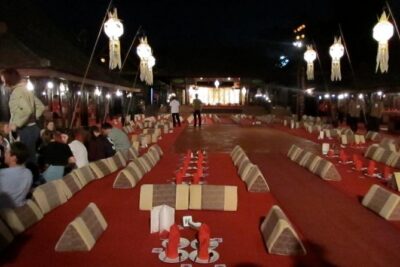 Khantoke Dinner Experience & Cultural Dance Show with Transfers