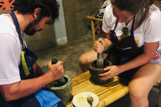 Lean cooking in A Thai atmosphere with Cookventure Home Cooking Studio - Recipe book value: 24 dishes with exact measurements