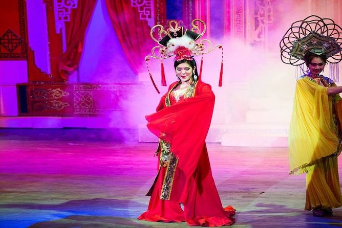 Miracle: The Chiang Mai Ladyboy Cabaret Show - Finding the venue near Mercure on Chang Phuak Road