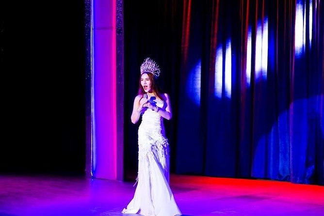 Miracle: The Chiang Mai Ladyboy Cabaret Show - Costumes and dance: the part to prioritize