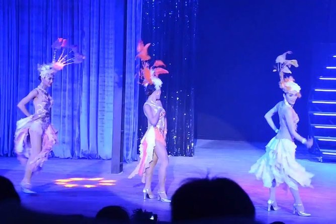 Miracle: The Chiang Mai Ladyboy Cabaret Show - After the show: performer photos and tipping etiquette