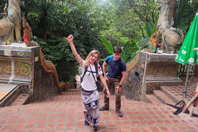 Monks trails (1 hour)-Wat Umong- Wat Phalat & Doi Suthep temple - Monk’s Trail Trek: Evergreen Forest, Waterfalls, and About 1 Hour