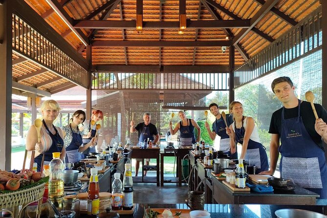 Morning Cooking Class in Traditional Pavilion with Beautiful Garden - Chiang Mai - Quick highlights you will care about