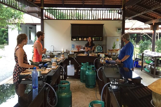Morning Cooking Class in Traditional Pavilion with Beautiful Garden - Chiang Mai - The pavilion kitchen: small group cooking with real coaching