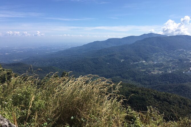 No.1 Chiang Mai: Mon Long Peak Climb & Downhill Bike Ride - The 1000 m climb on MonLong Peak: what “very fit” really means