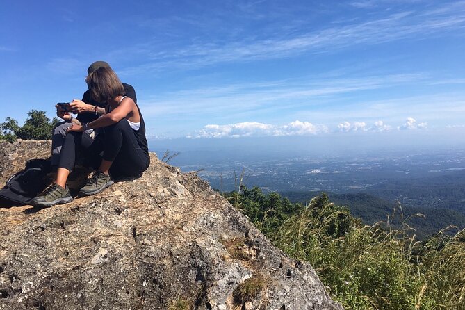 No.1 Chiang Mai: Mon Long Peak Climb & Downhill Bike Ride - Pickup, van timing, and staying efficient with a small group