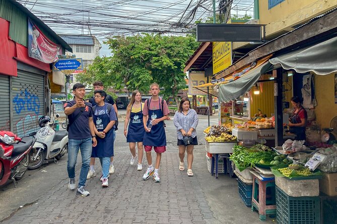 Northern Thai Cooking Experience in Chiangmai - Khao Soi Two Ways: The Dish Everyone Wants, Taught Simply