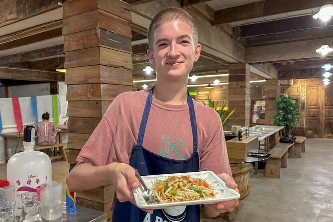 Northern Thai Cooking Experience in Chiangmai - Your Rotating Cooking Menu: What You Might Make