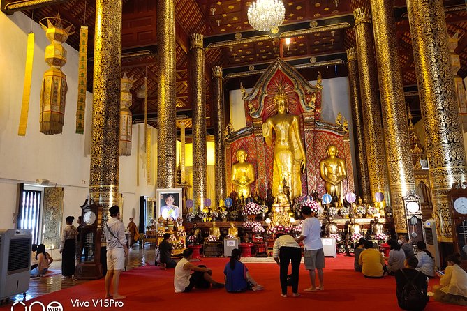Old city & temples tour + Doi Suthep temple & famous CNX. lunch - Old Town Highlights at a Human Pace