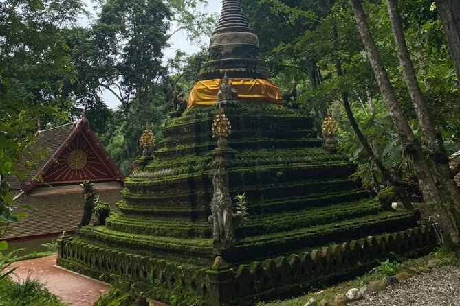 One day Doi Suthep Temple, Palad Temple & Sticky waterfall - Transport, Guide, and the Included Stuff You Should Actually Care About