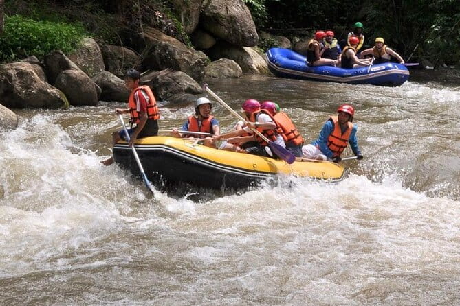One Day Sticky Waterfall, White Water Rafting,Elephants Sanctuary - Bua Thong sticky waterfalls: your first taste of Chiang Mai’s wet and slippery terrain