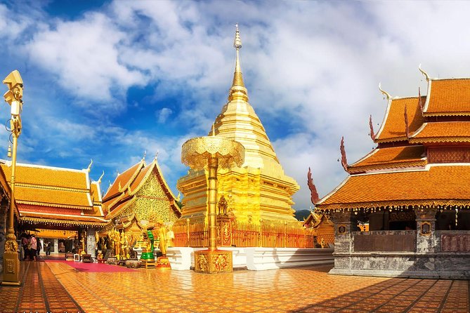 Private Chiang Mai City Tour including Wat Doi Suthep, Wat Suan Dok (SHA Plus) - Wat Chedi Luang Varavihara: Chiang Mai’s giant pagoda and the earthquake story